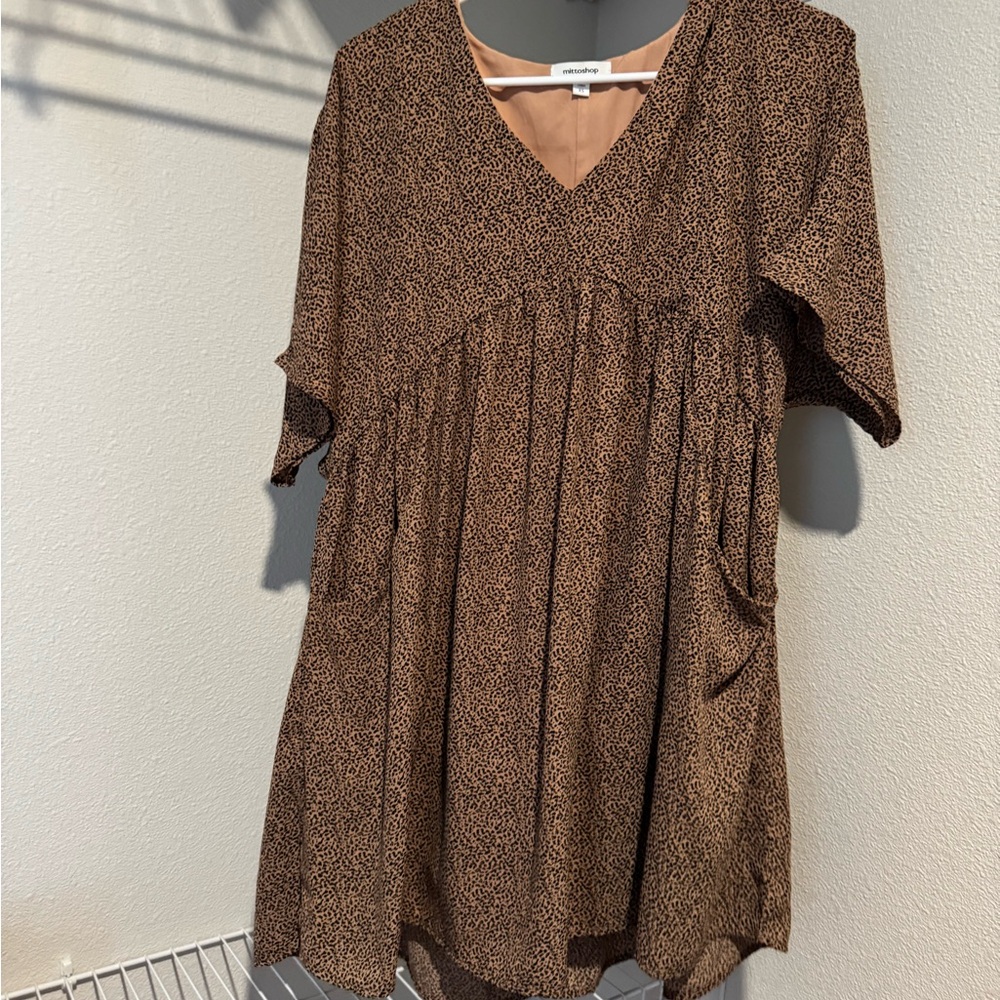 Mittoshop Tan and Black Mini Dress